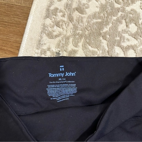 Tommy John Go Anywhere Side Pockets Leggings Black Navy Side Stripe Size M Women - Picture 8 of 10